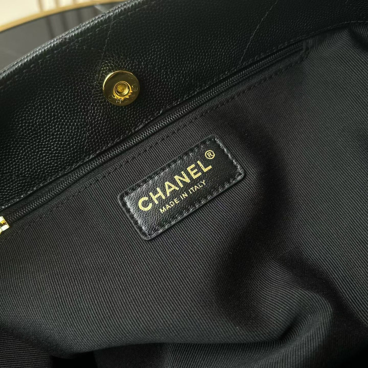 CC 26P Preppy Tote Bag 30cm Black Grained Calfskin