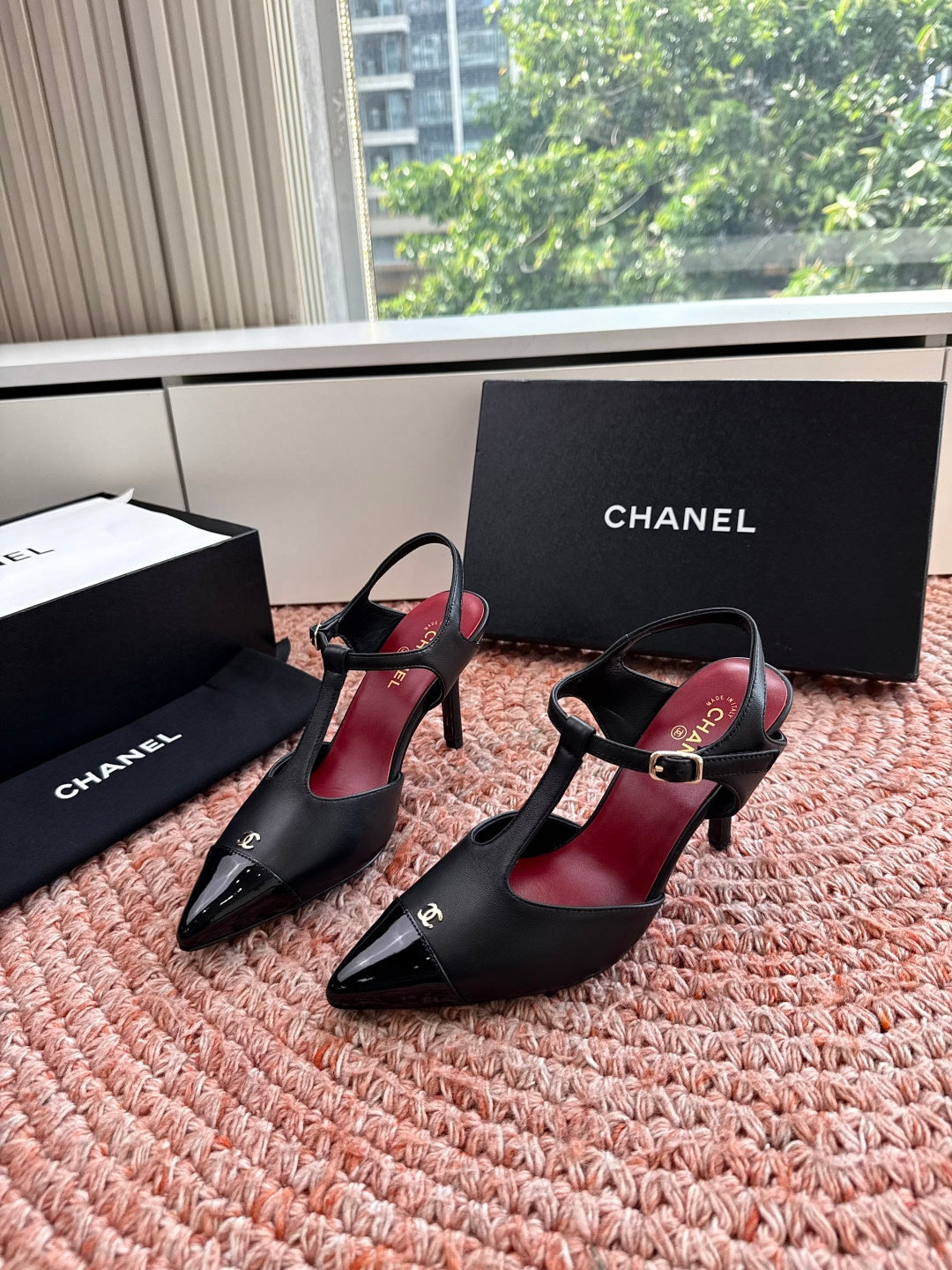 CC 26s T-Strap Slingback Pumps Black Leather 933222